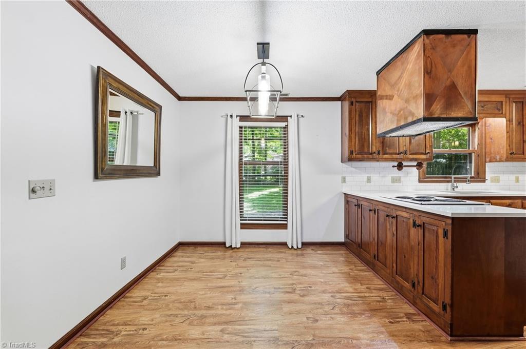 4302 Lawndale Drive Property Photo 10