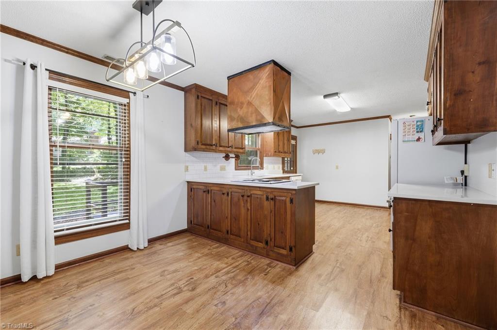 4302 Lawndale Drive Property Photo 12