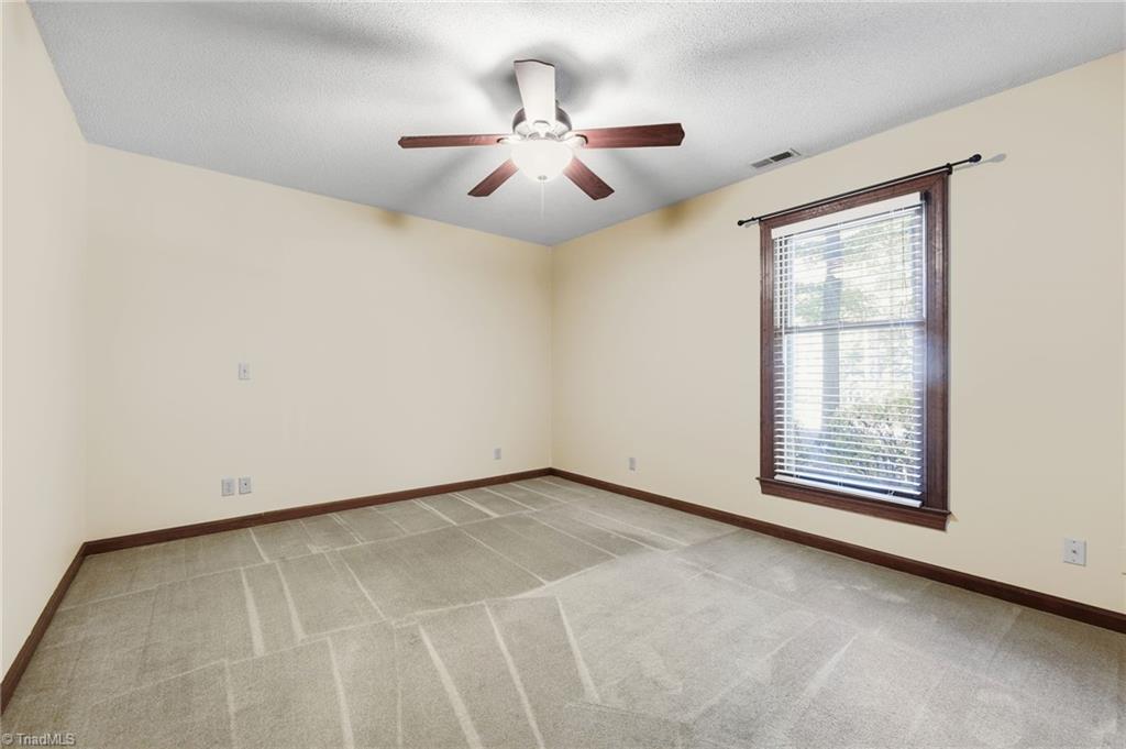 4302 Lawndale Drive Property Photo 16