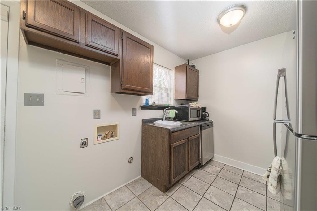 1929 Vantage Point Place Property Photo 6