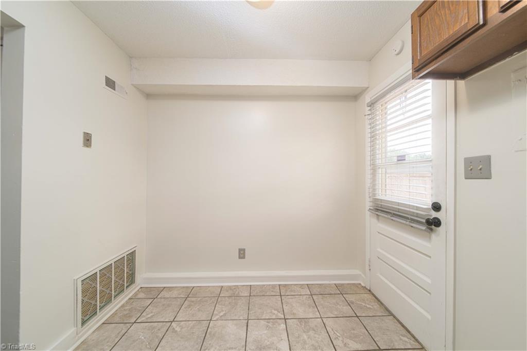 1929 Vantage Point Place Property Photo 8