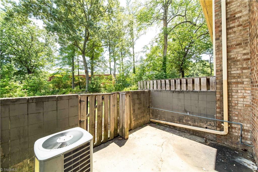 1929 Vantage Point Place Property Photo 14