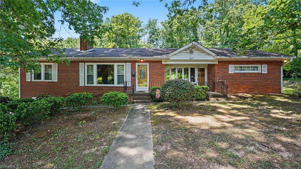 807 E Salisbury Street Property Photo 1