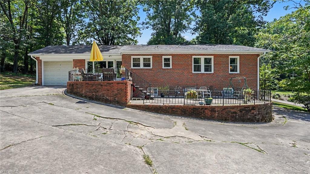 807 E Salisbury Street Property Photo 2