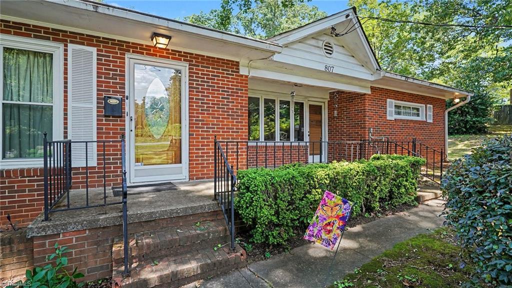 807 E Salisbury Street Property Photo 4