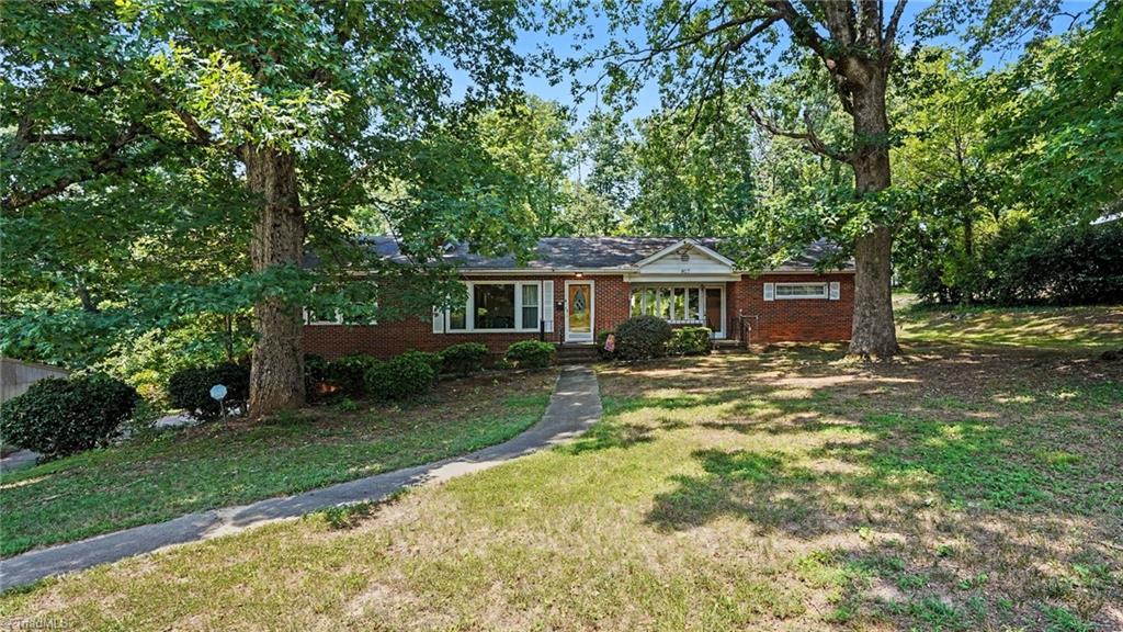 807 E Salisbury Street Property Photo 5