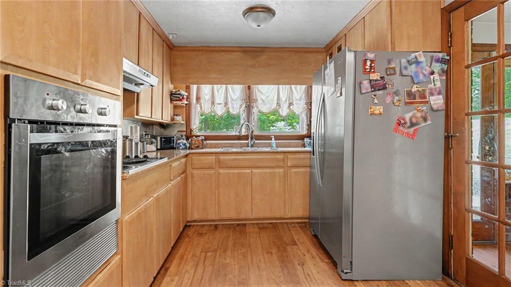 807 E Salisbury Street Property Photo 17