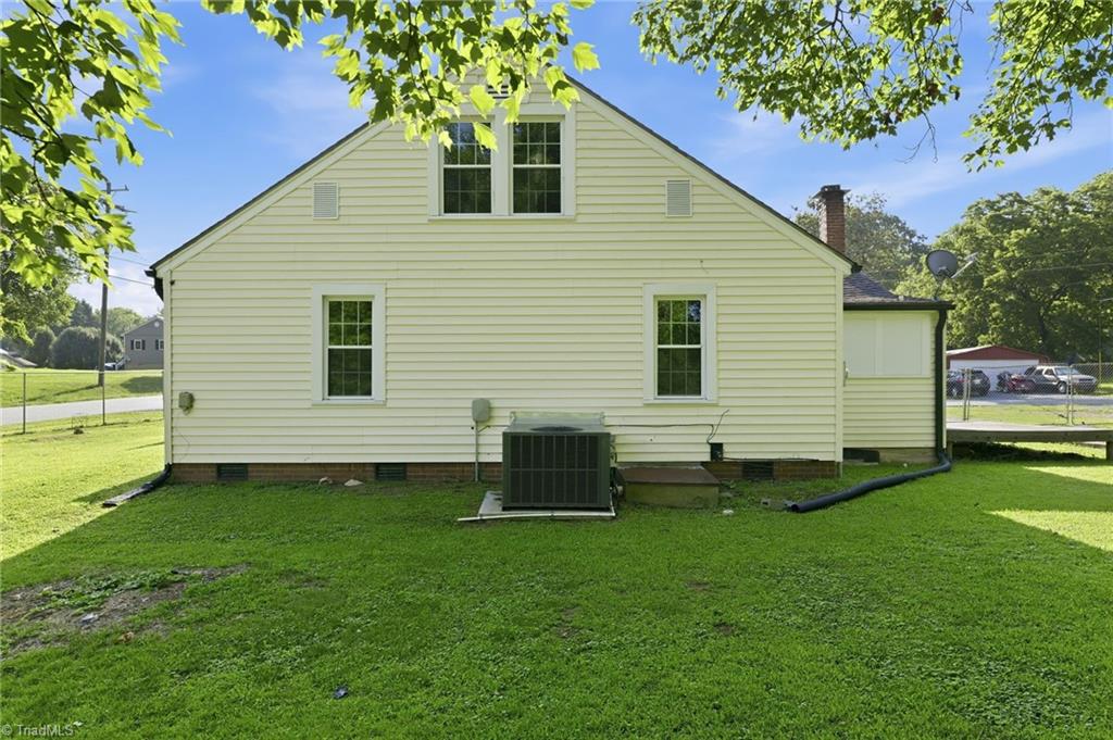401 Sunset Drive Property Photo 32