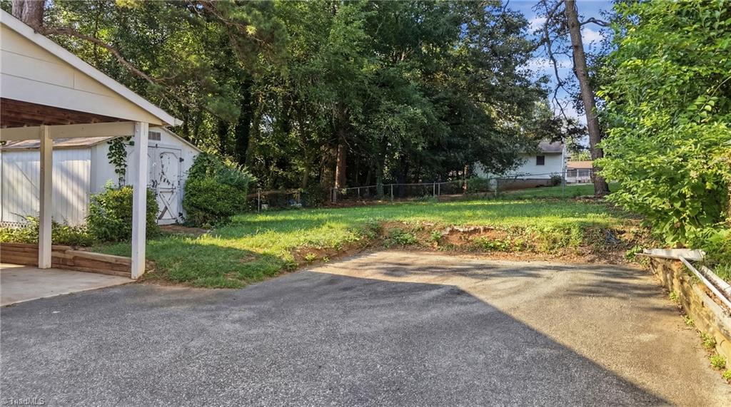 312 Lawndale Avenue Property Photo 17