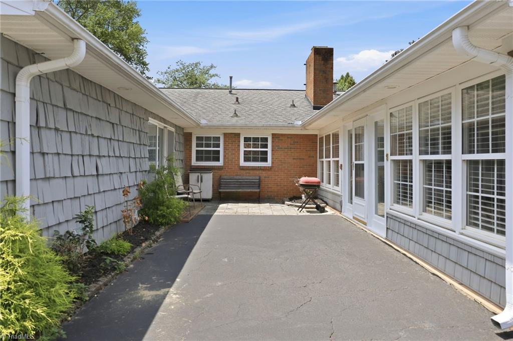 1025 Oaklawn Avenue Property Photo 46
