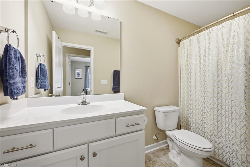 889 Berg Street Property Photo 29