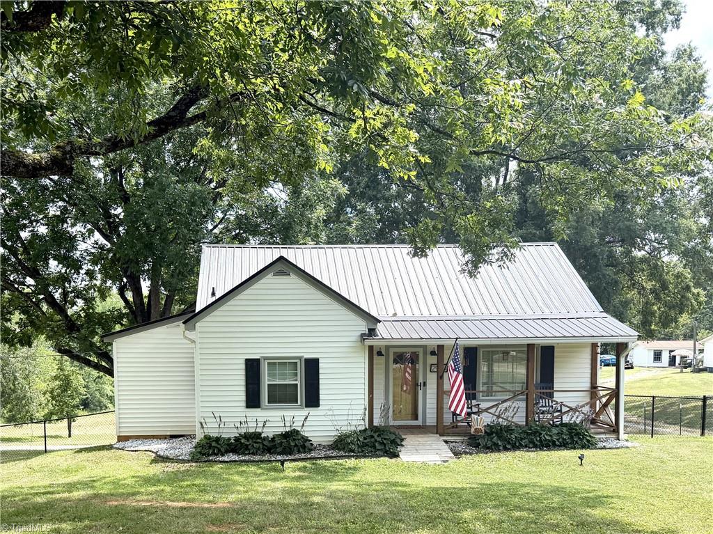 2935 Boones Cave Road Property Photo 3