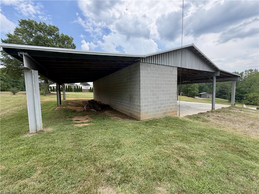 2935 Boones Cave Road Property Photo 8