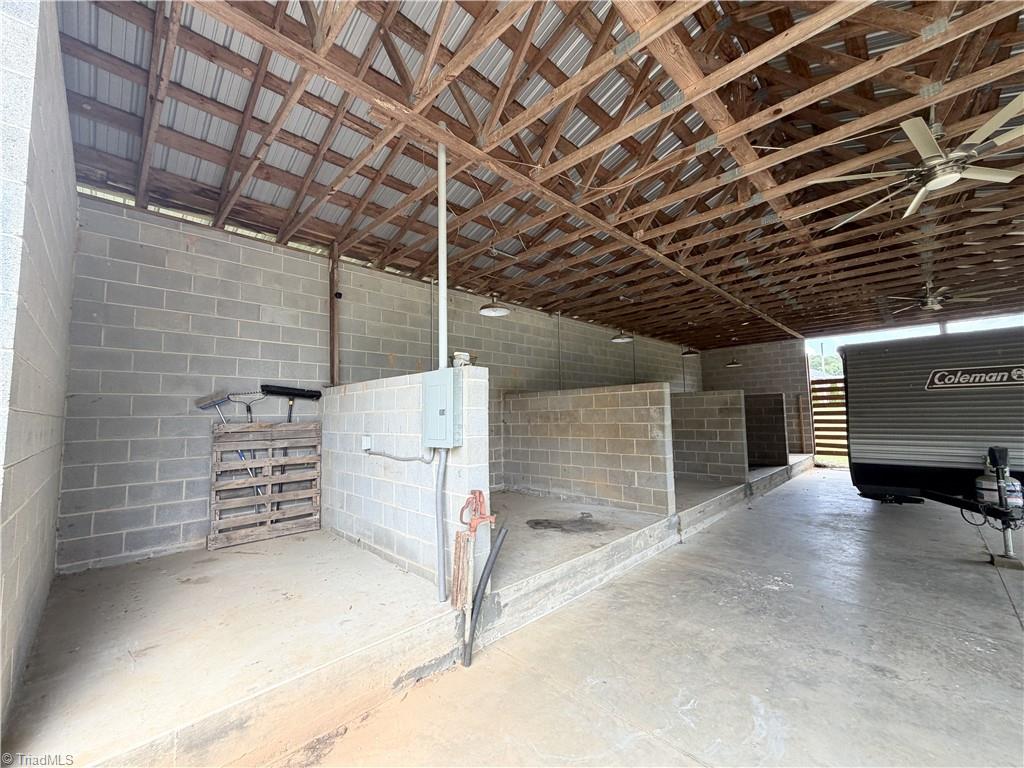 2935 Boones Cave Road Property Photo 10