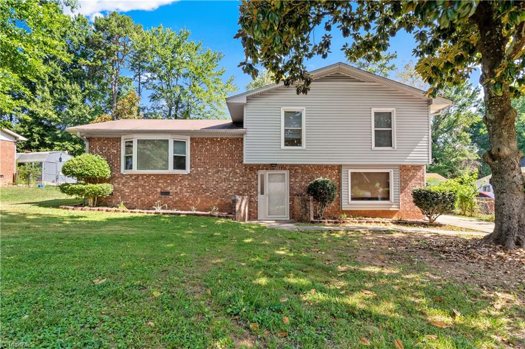 103 Flintfield Drive Property Photo 1