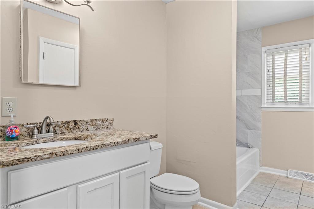 103 Flintfield Drive Property Photo 12