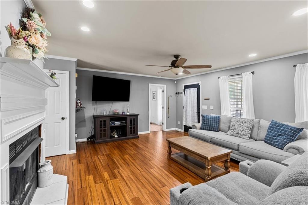 1906 Harris Drive Property Photo 8
