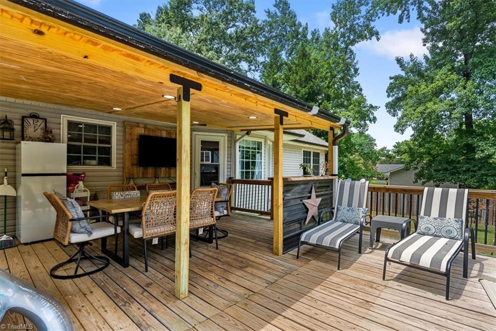 1906 Harris Drive Property Photo 30