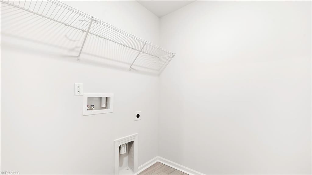 103 Silverpine Way Property Photo 18