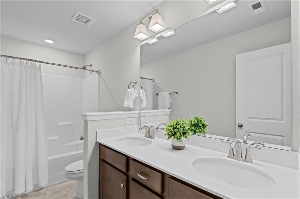 114 Laced Maple Court Property Photo 25