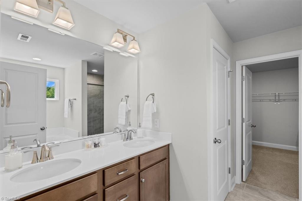 114 Laced Maple Court Property Photo 31