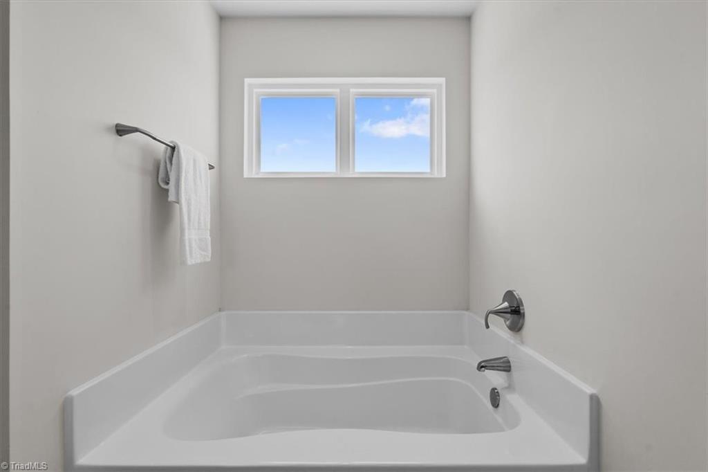 114 Laced Maple Court Property Photo 33