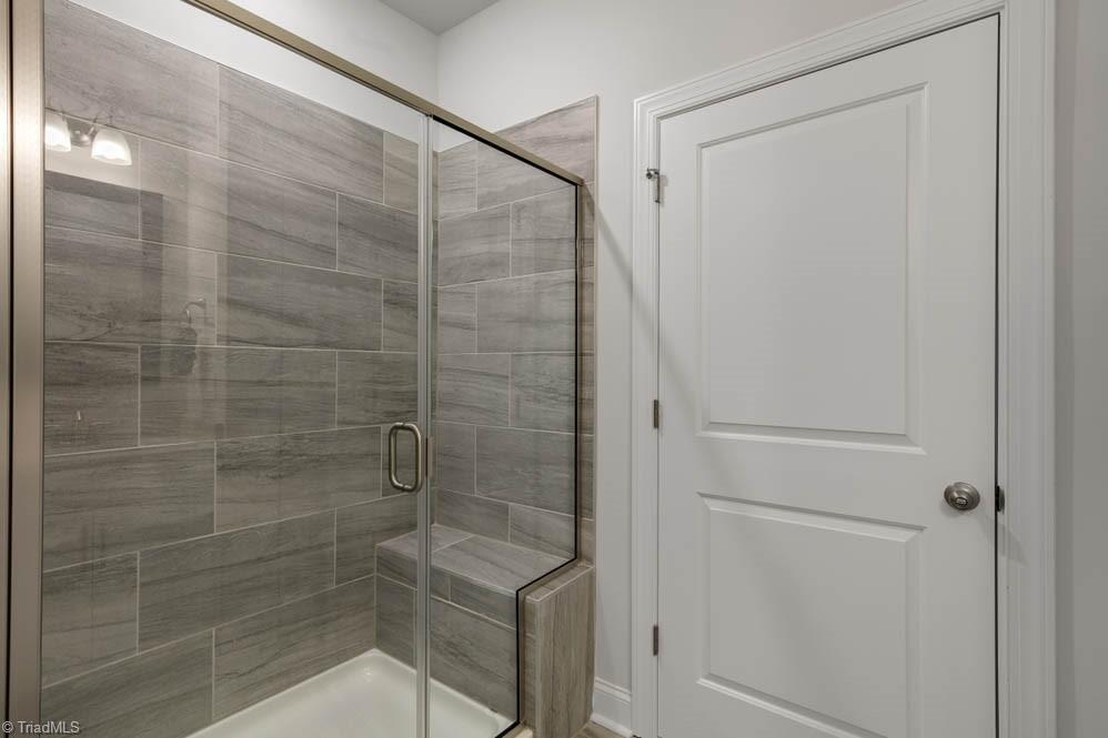 111 Silverpine Way Property Photo 14