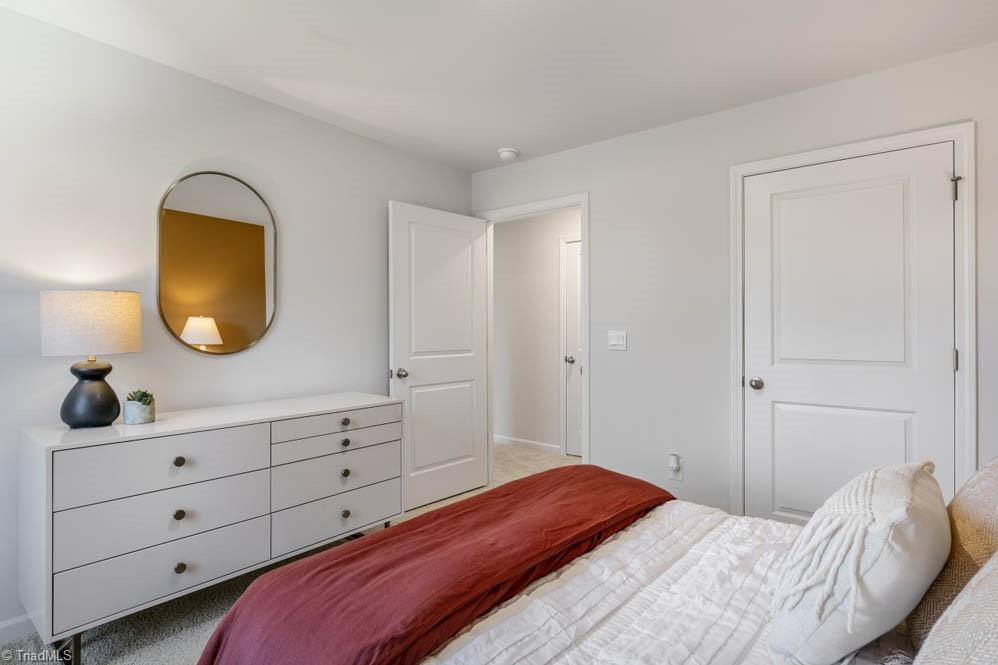 111 Silverpine Way Property Photo 32