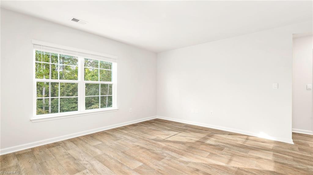 393 Middleton Drive Property Photo 7
