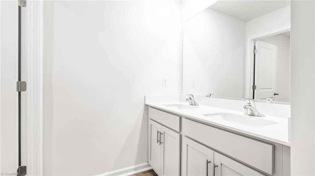 393 Middleton Drive Property Photo 15