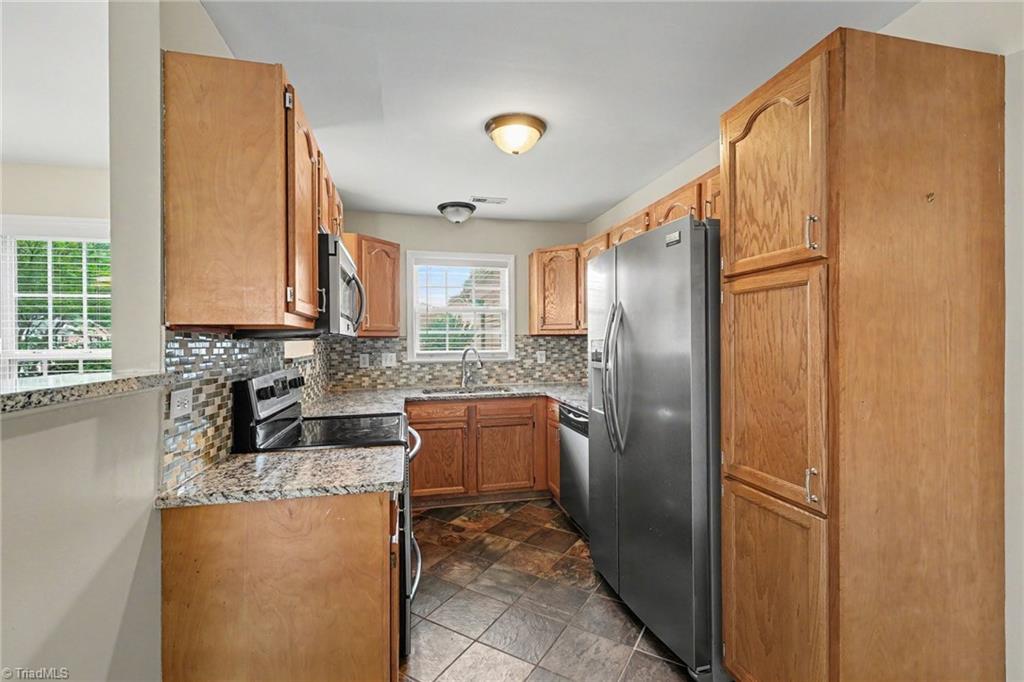 5400 Springhouse Farm Road Property Photo 8