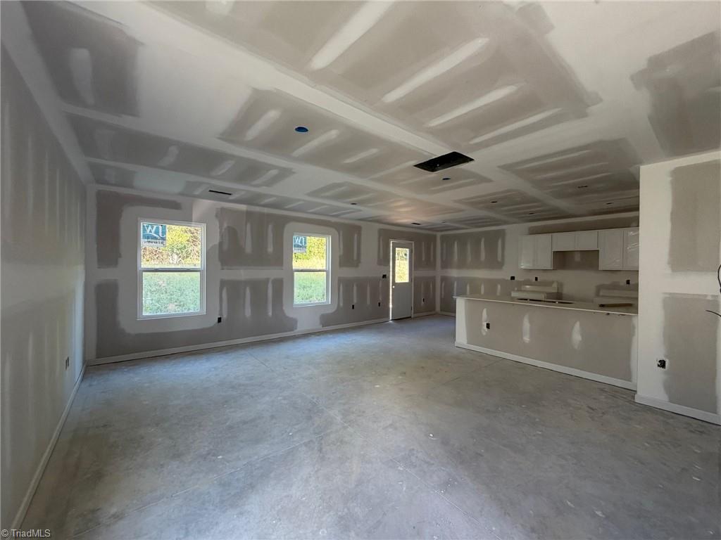 332 Poppy Court Property Photo 3
