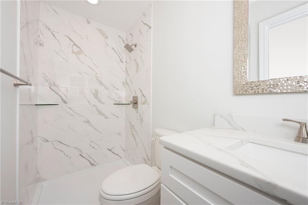 4385 Mashie Drive Property Photo 6