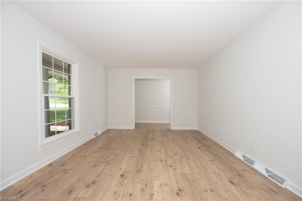4385 Mashie Drive Property Photo 11