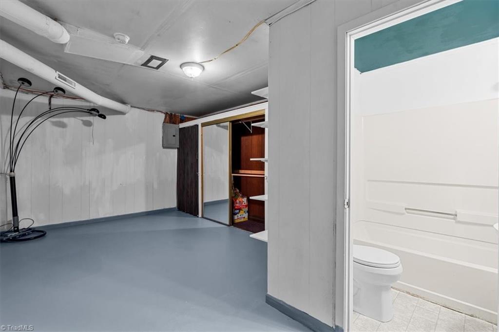 8 Armhurst Court Property Photo 27