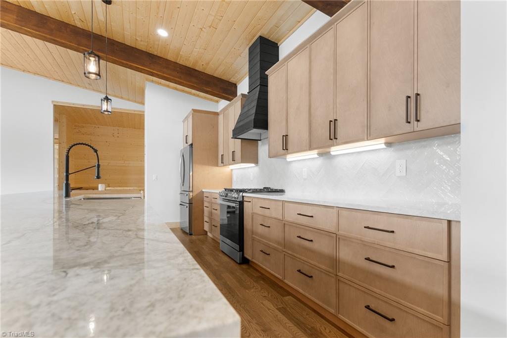 16 Bear Lodge Drive Property Photo 9