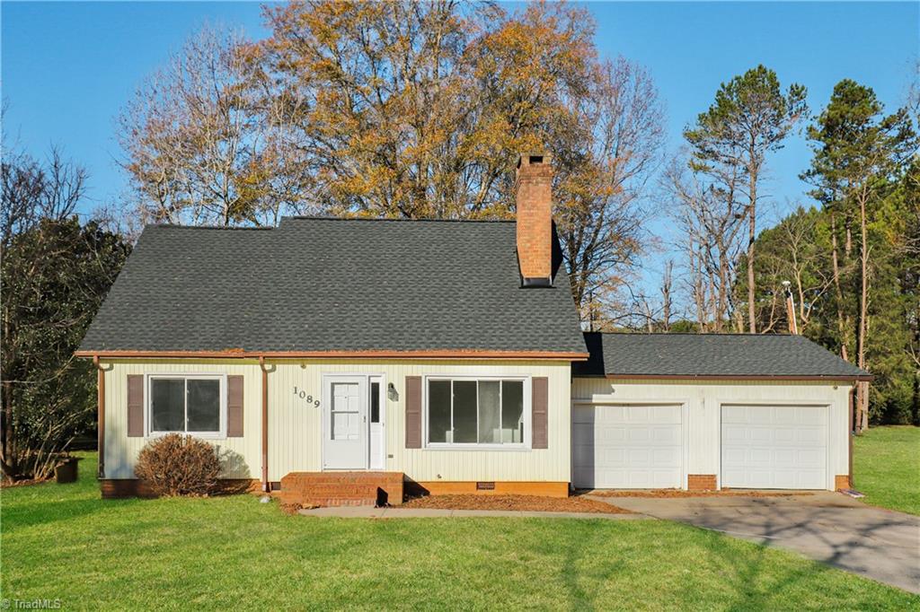 1089 Valley Drive Property Photo 1
