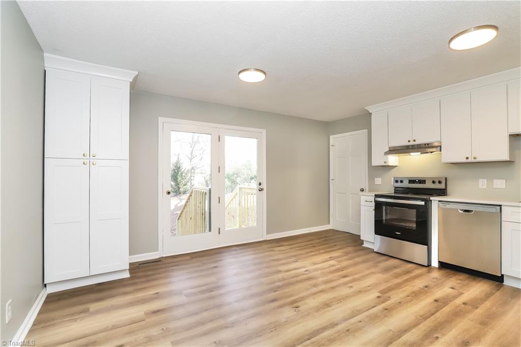 1089 Valley Drive Property Photo 10