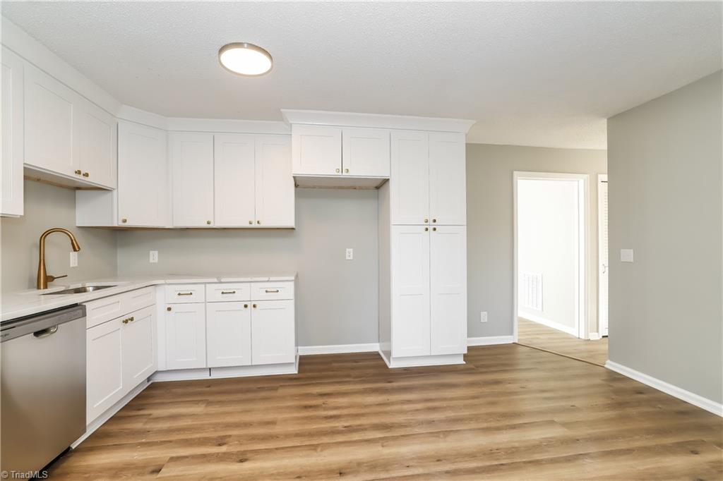 1089 Valley Drive Property Photo 11