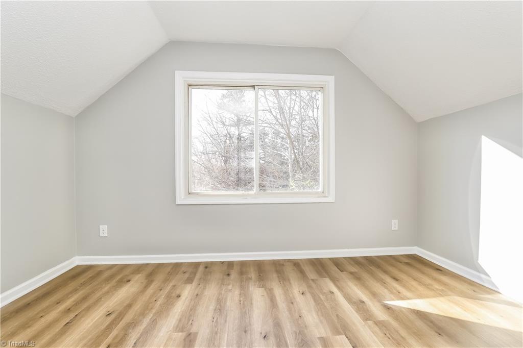 1089 Valley Drive Property Photo 20