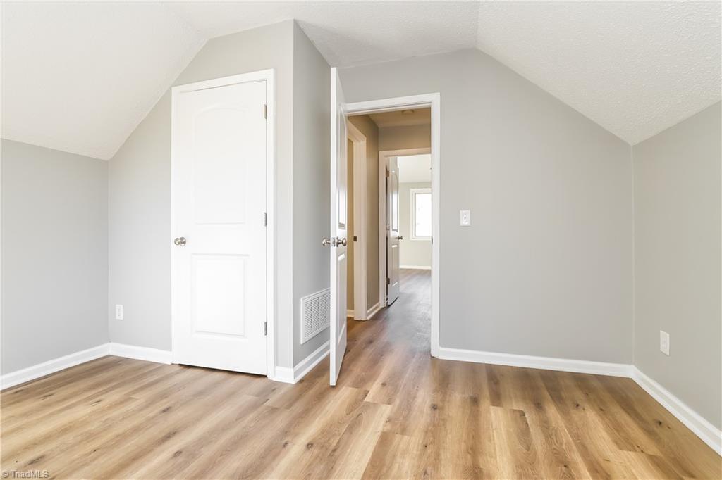 1089 Valley Drive Property Photo 21