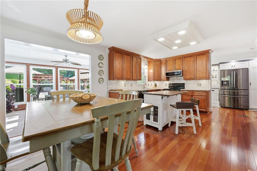 1065 Rest Road Property Photo 13