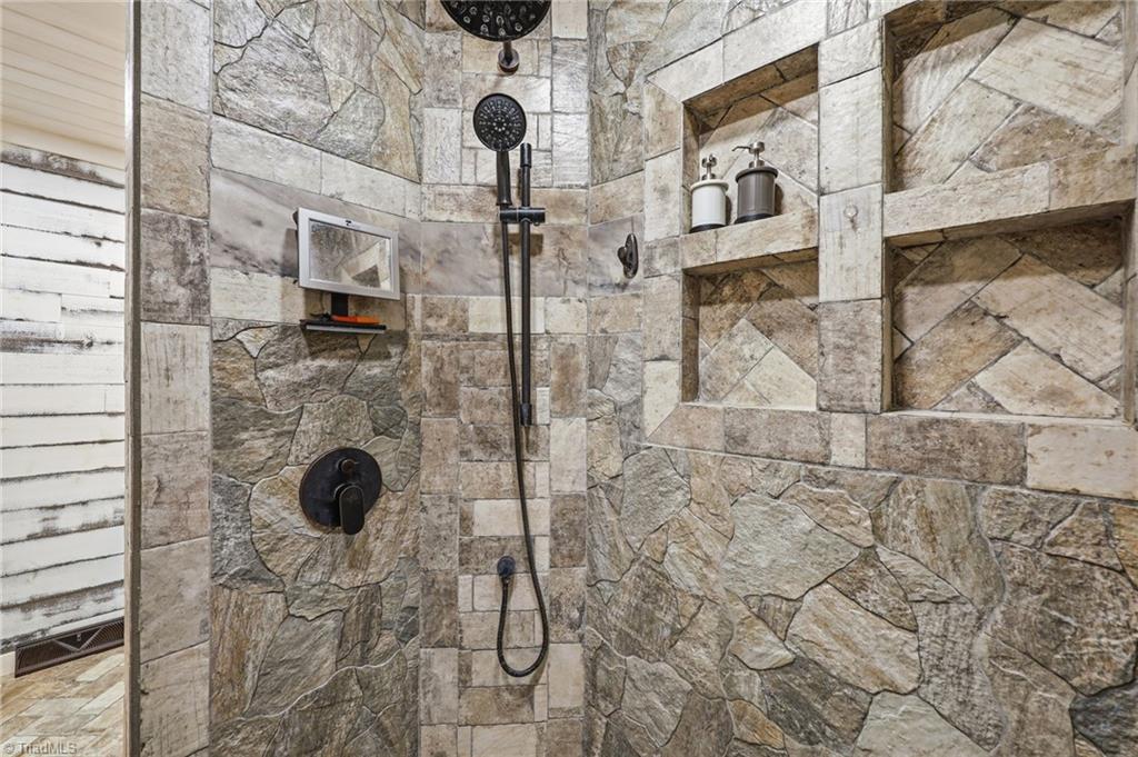 1065 Rest Road Property Photo 24
