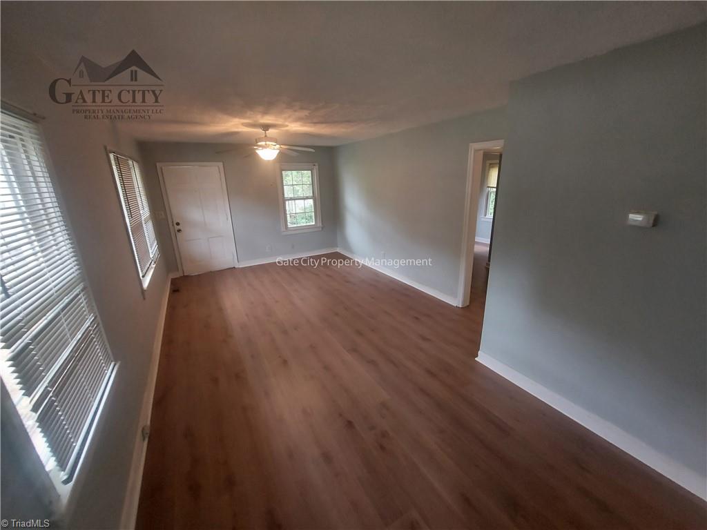 1218 Guyer Street Property Photo 4