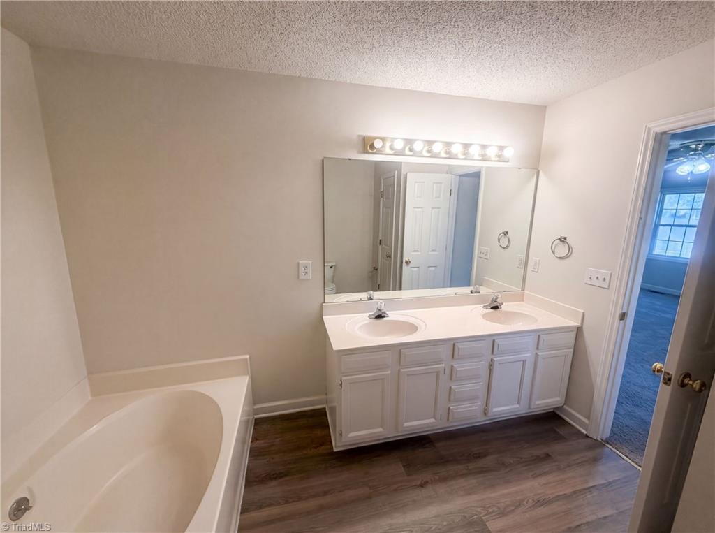 109 Briarcreek Drive Property Photo 6