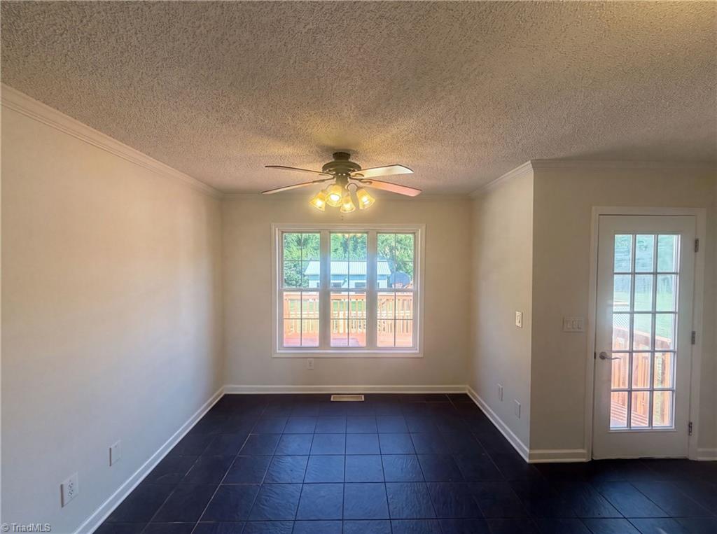 109 Briarcreek Drive Property Photo 10