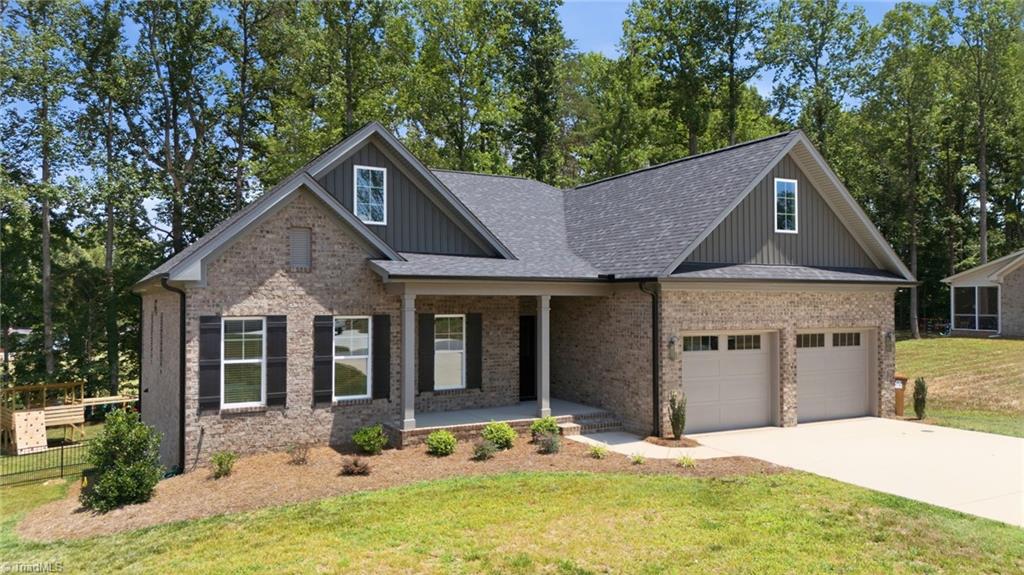 278 Vine Ridge Drive Property Photo 1