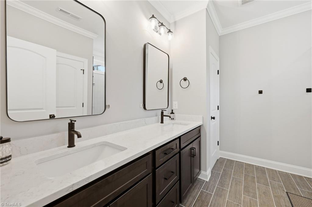 278 Vine Ridge Drive Property Photo 22