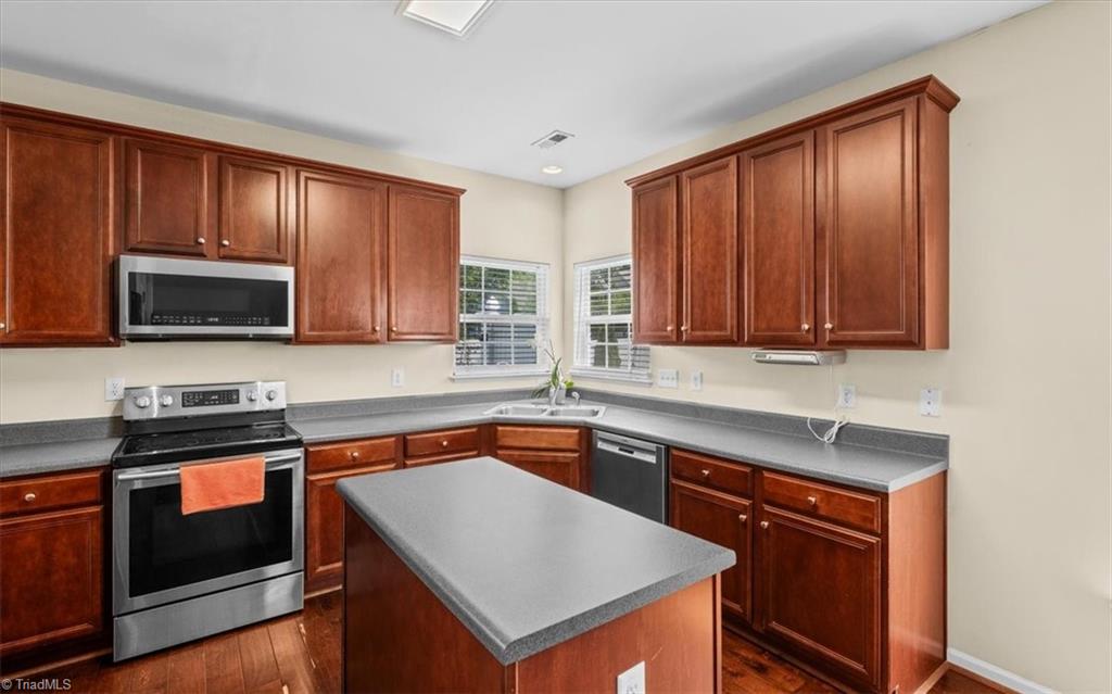 1905 Buckminster Drive Property Photo 13