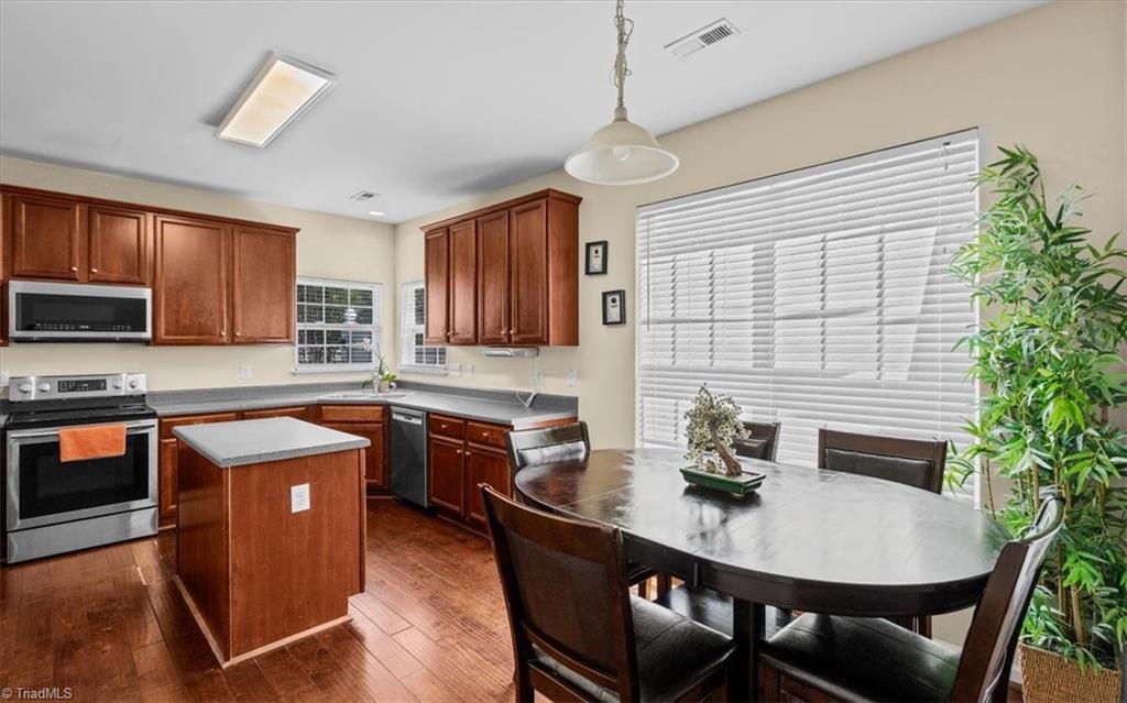 1905 Buckminster Drive Property Photo 17